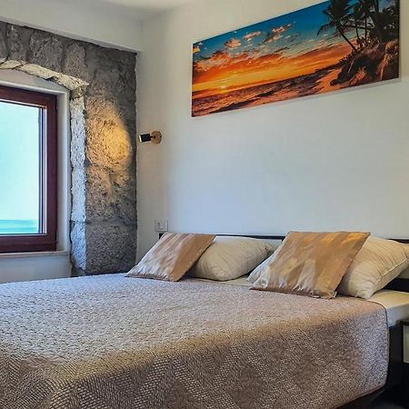 Apartment Bugenvilija Ловран Экстерьер фото